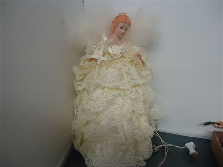 Light Up Angel & Christmas Decoration