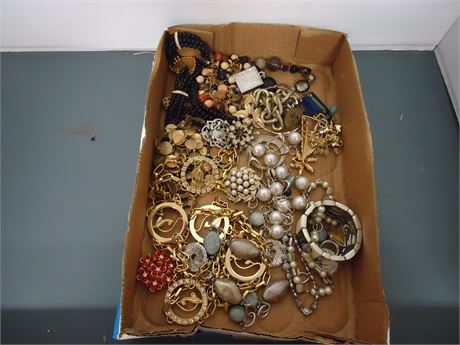 Lot Of Jewelry