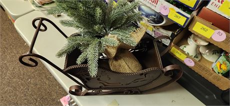 Small Metal Christmas Sleigh & Tree