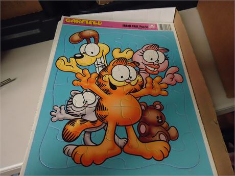 Vintage Garfield & Peanuts Puzzles