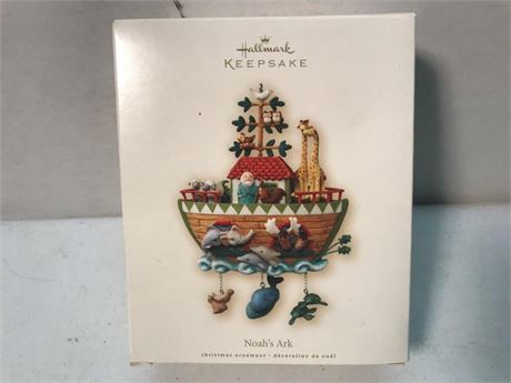 2007 Hallmark Keepsake Noah's Ark