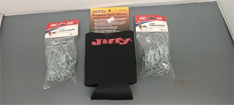 2 Eagle Claw 9-Snap Chain Stringer & Jiffy Propane Tank Sleeve
