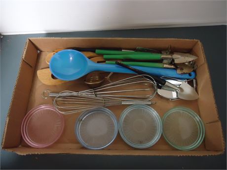 Lot Of Kitchen Items
