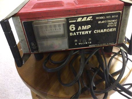 Older 12 Volt - 6 Amp Battery Charger