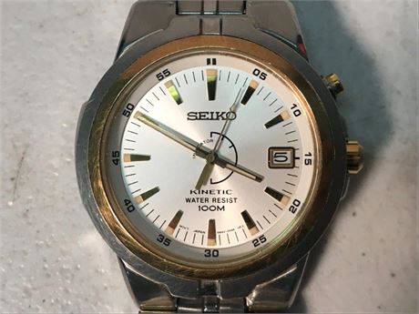 Seiko Kinetic Indicator Watch
