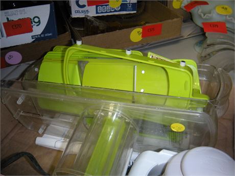 Cook's Essential Electric Mandoline Slicer