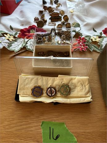 Jewelry Lot, Vintage Pins