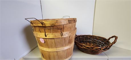 Wicker Baskets & Trash Can