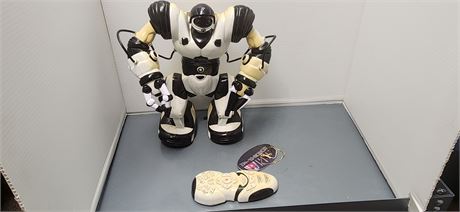 Robosapien Control Remote Toy Robot