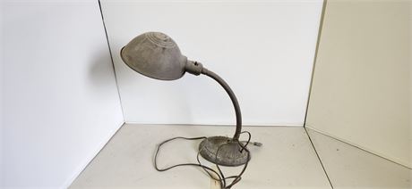 Vintage Metal Flexible Desk Light