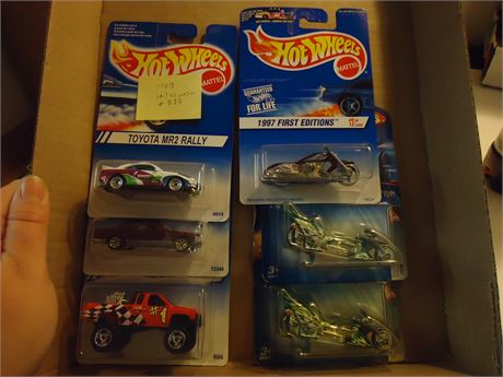 6 Vintage Hot Wheels