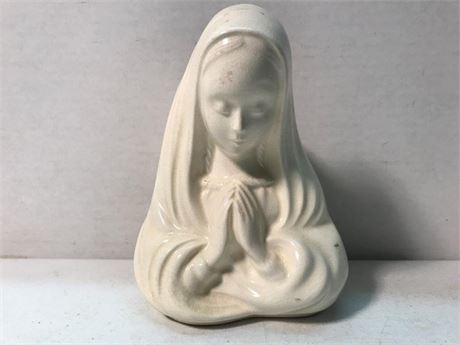 Royal Windsor Praying Madonna Planter