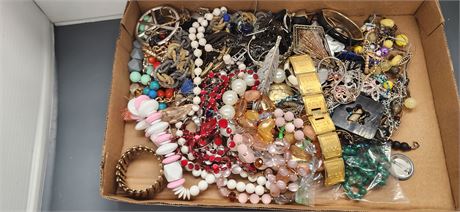 Lot Of Jewelry