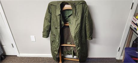 Heavy Military Long Coat. Size Small Heavy Material