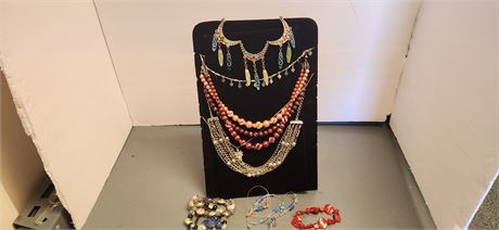 Lot Of Jewelry & jewelry Display