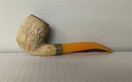 Meerschaum Pipe With Butterscotch Stem