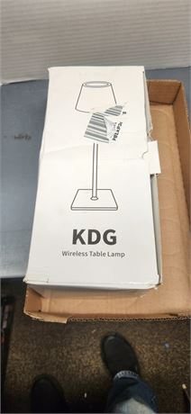 KDG Wireless Table Lamp
