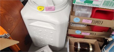 Plastic Dog Food Storage Container
