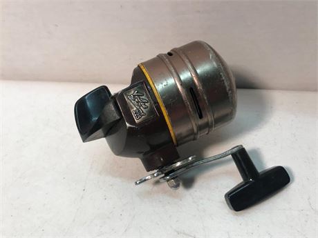 Ted Williams 225 Spin Cast Reel