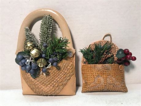 2 Mudd Mothers Pottery