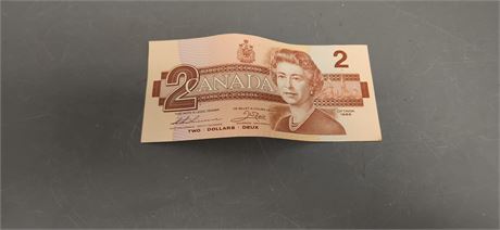 Canadian 2 Dollar Bill
