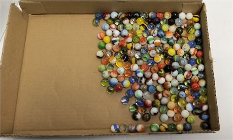 195 Collectible Marbles. Some Glow