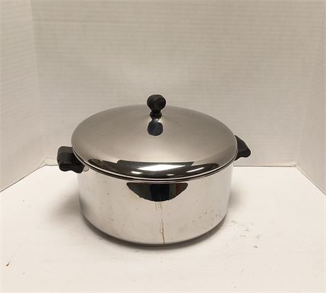 Farberware Stainless Steel Pot With Lid