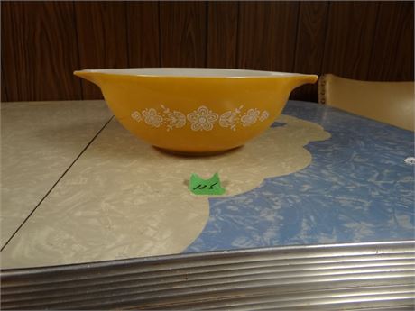 Pyrex Bowl