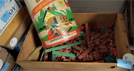 Lot Of Vintage Lincoln Logs