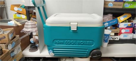 Igloo Cool Roller Cooler