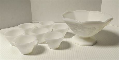 Anchor Hocking Punch set