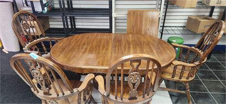 Large wood dining table w/ extension and 4 chairs