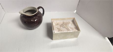 Anna Griffin Christmas Perfect Cards & Envelopes & Small Stoneware Pitcher