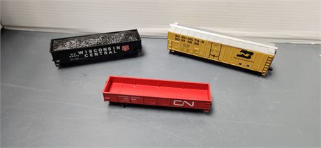 Bachmann Train Cars & One Unmarked Train Car
