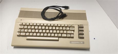Commadore 64 Personal Computer VINTAGE!!