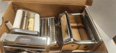 Cucina Pro Classic Pasta Maker Deluxe