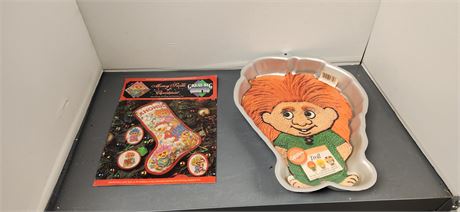 Vintage Troll Cake Pan & Merry Trolls Stocking & Ornament Set