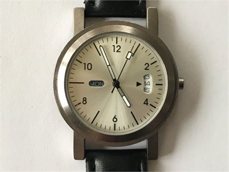 Lauder Pleasers For Men Day Date Quartz Watch