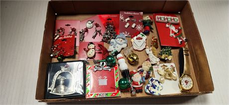 Lot Of Christmas Jewelry