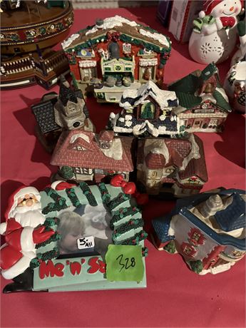 Christmas Village, Decor