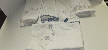 Lot Of Christmas Towels