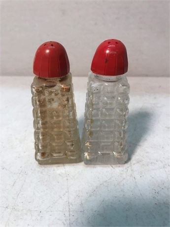 Anchor Hocking Salt & Pepper Shakers