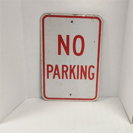 NO PARKING  Metal Sign