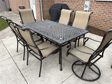Outdoor Table and Chairs