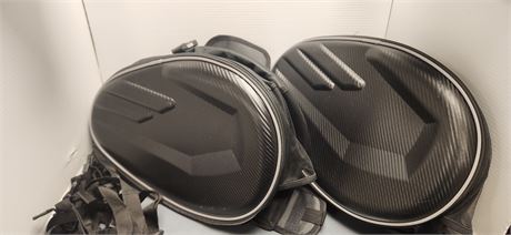 Molded Black Saddle Bag Exp. Looks Complete. Good Condition