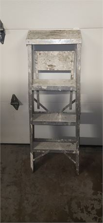 4ft Aluminum Step Ladder