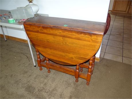 Drop Side Table