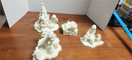 Lot Of Collectible Snowbabies