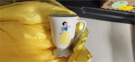 Disney Snow White Costume & Coffee Cup