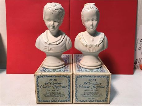 Avon 18th Century Classic Figurine
